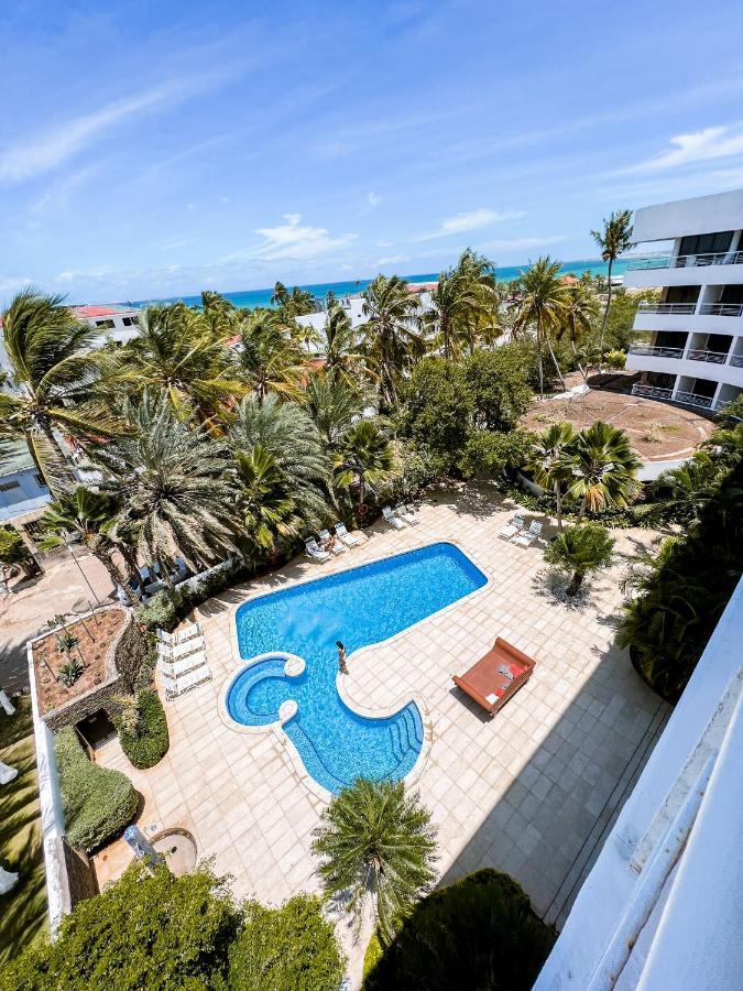 Hotel California Playa El Yaque Eksteriør billede